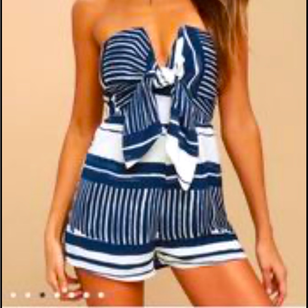 Womens tie front romper by lulus small NWT